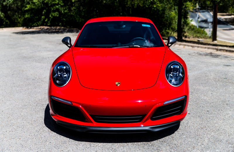 Illustration for article titled The 2018 Porsche 911 Carrera T Is the Perfect 911 If You Can’t Afford a GT3